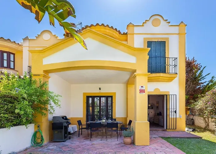 Isla De Guadalmina Townhouse ماربيا