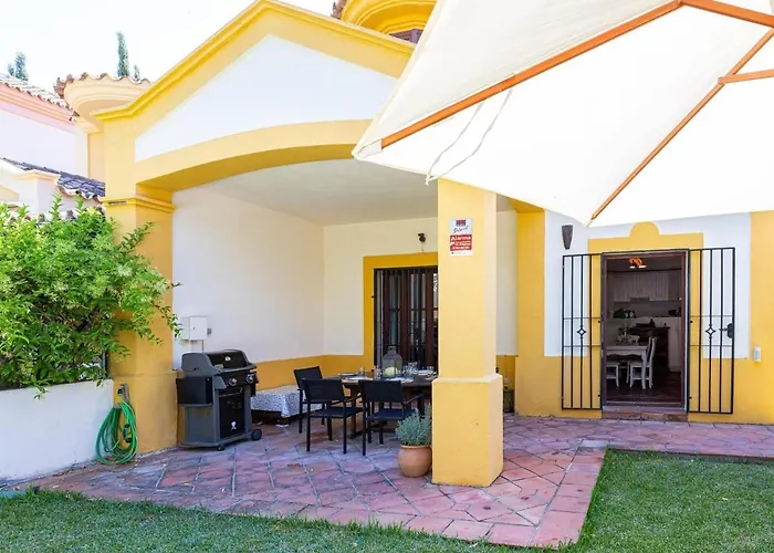 Isla De Guadalmina Townhouse * ماربيا