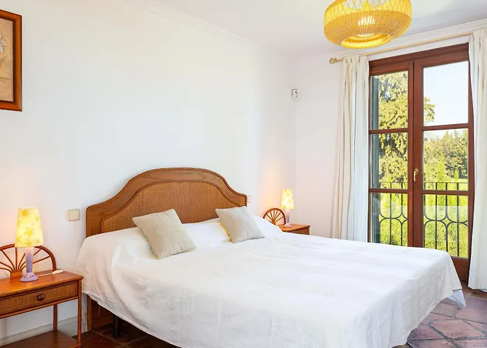 Isla De Guadalmina Townhouse * ماربيا