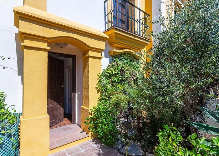 Isla De Guadalmina Townhouse * ماربيا